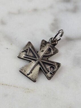 Womens Vintage Estate Sterling Silver Antaya Alpha Omega Cross Charm 1.1g E1666